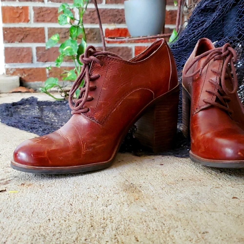 Leather Pumps